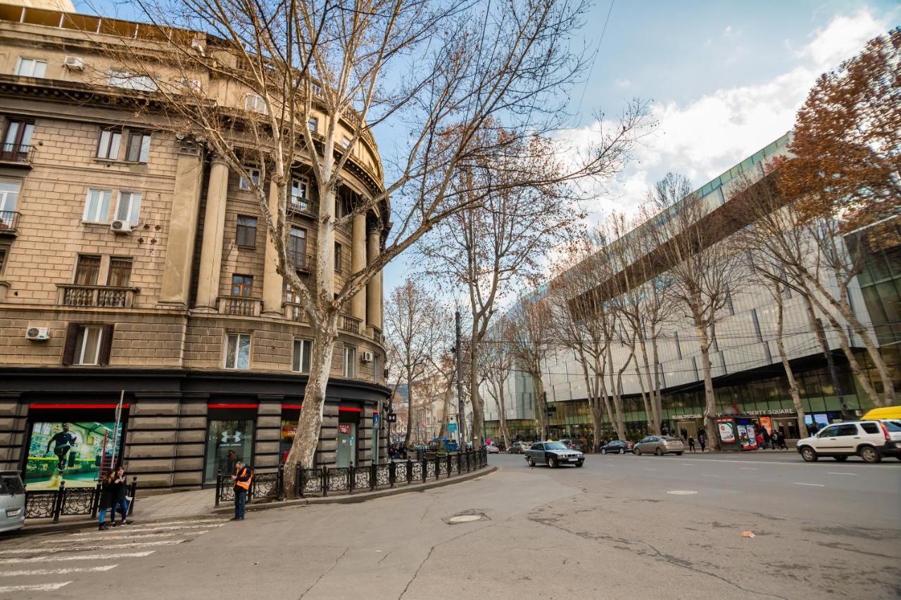Apartment Gallery Rustaveli 1 Tbilisi ภายนอก รูปภาพ